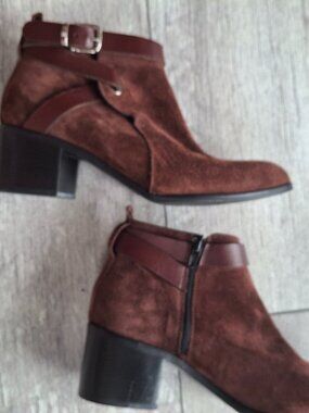 Charles David reddish brown suede heeled boots